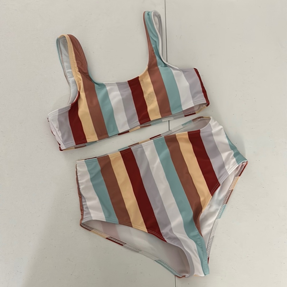 SHEIN Striped bathing suit